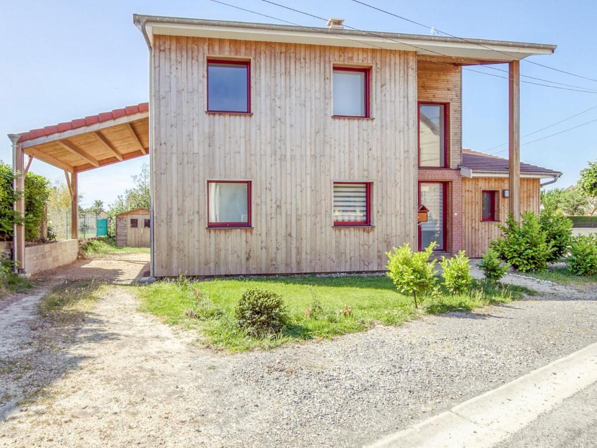 Pleasant Cottage In Challerange Exterior photo